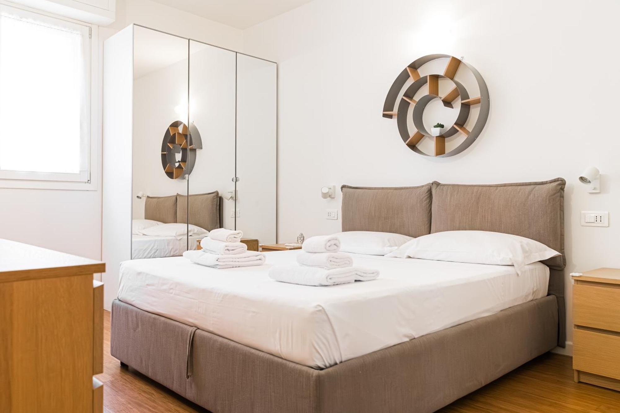 Nettuno Apartment - Private Garden In Bologna Center Экстерьер фото