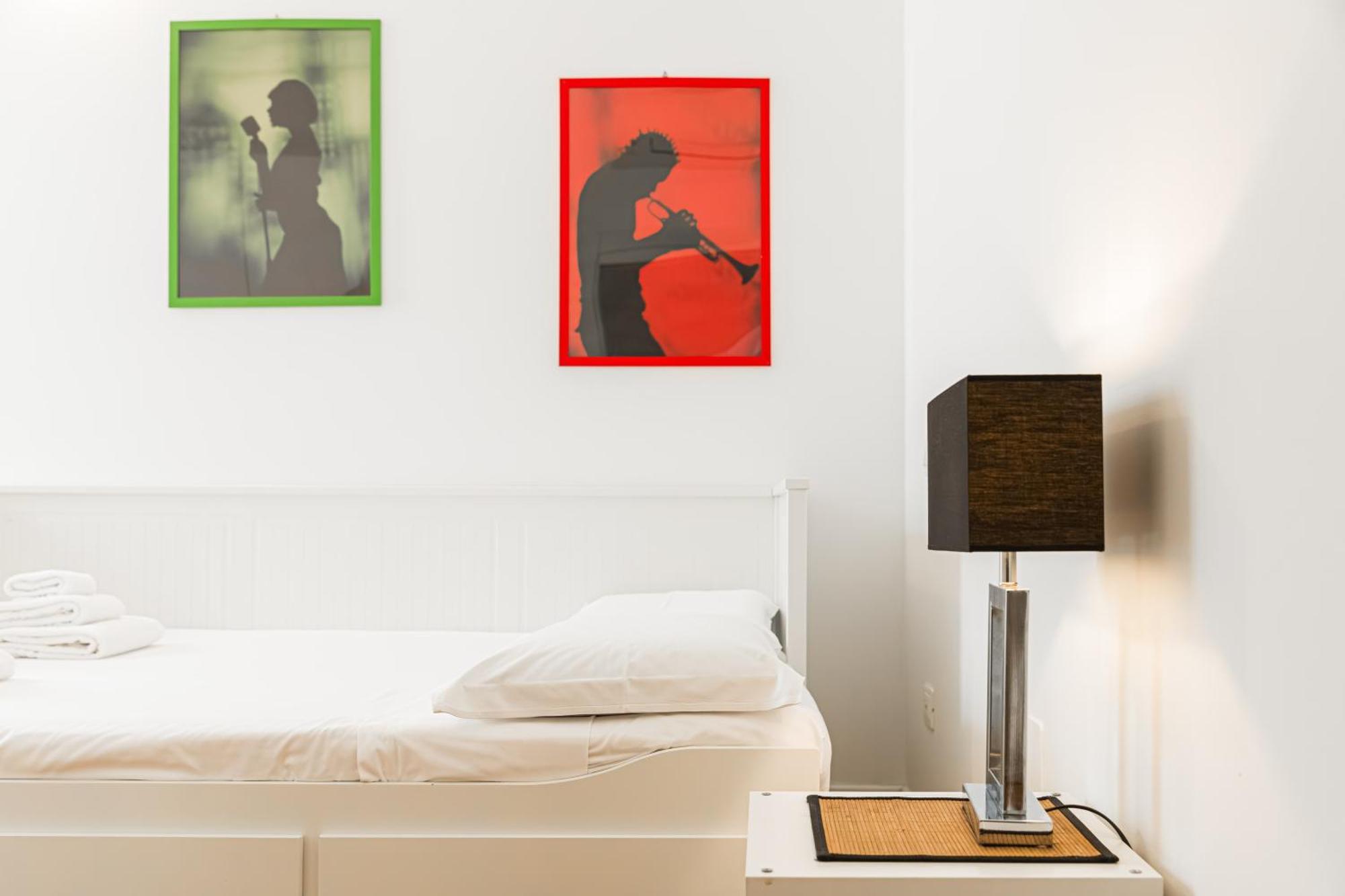 Nettuno Apartment - Private Garden In Bologna Center Экстерьер фото