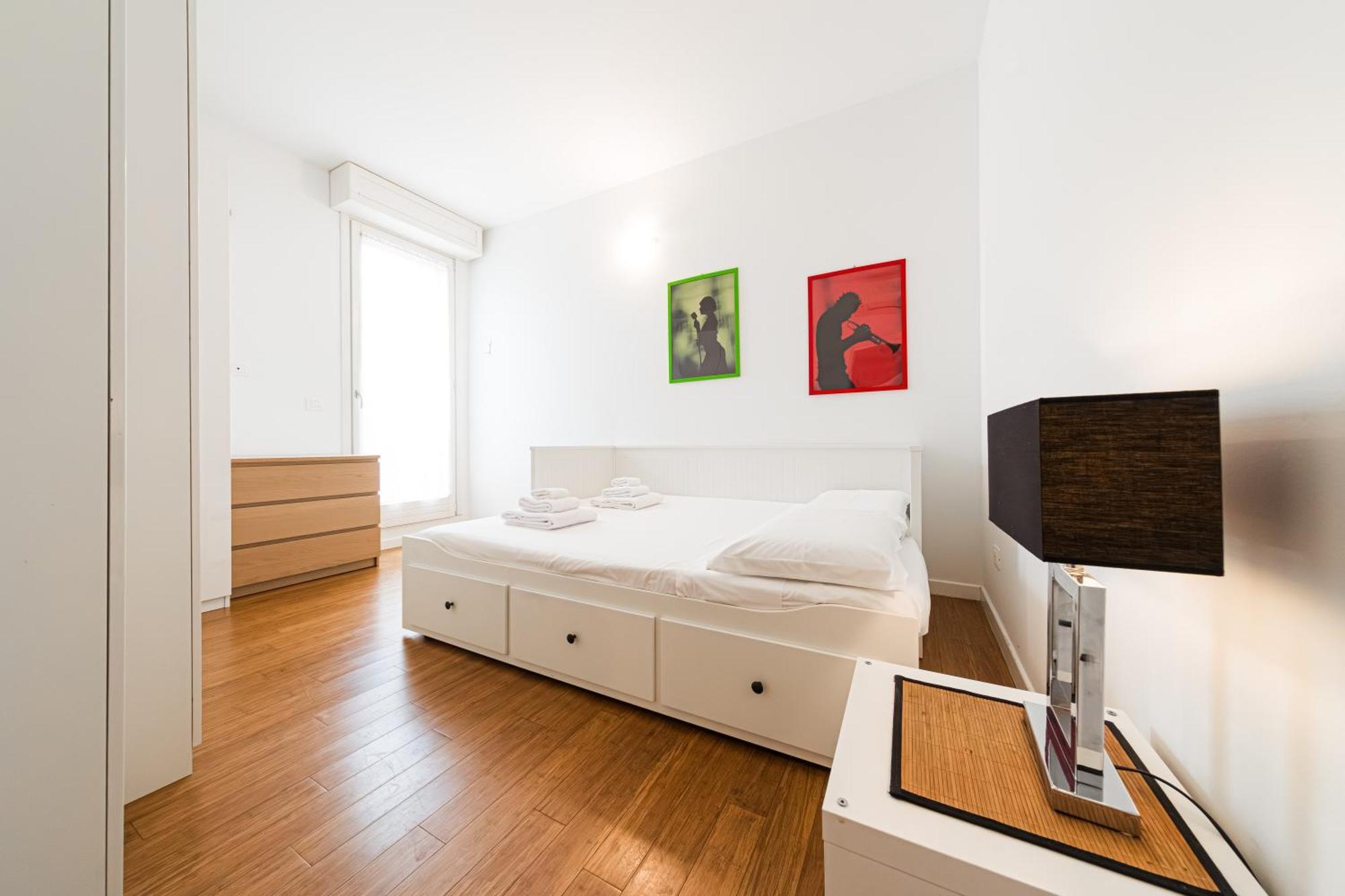 Nettuno Apartment - Private Garden In Bologna Center Экстерьер фото